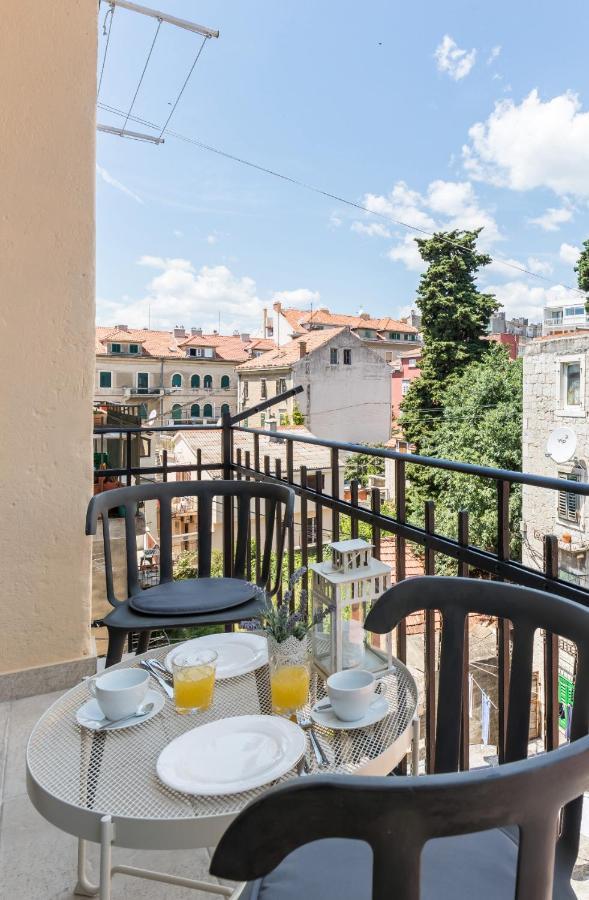 Romantic Apartment With Balcony Spalato Esterno foto